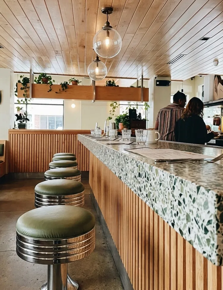 Barra de cafetería de terrazo verde