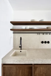 Plan de travail de cuisine en terrazzo gris
