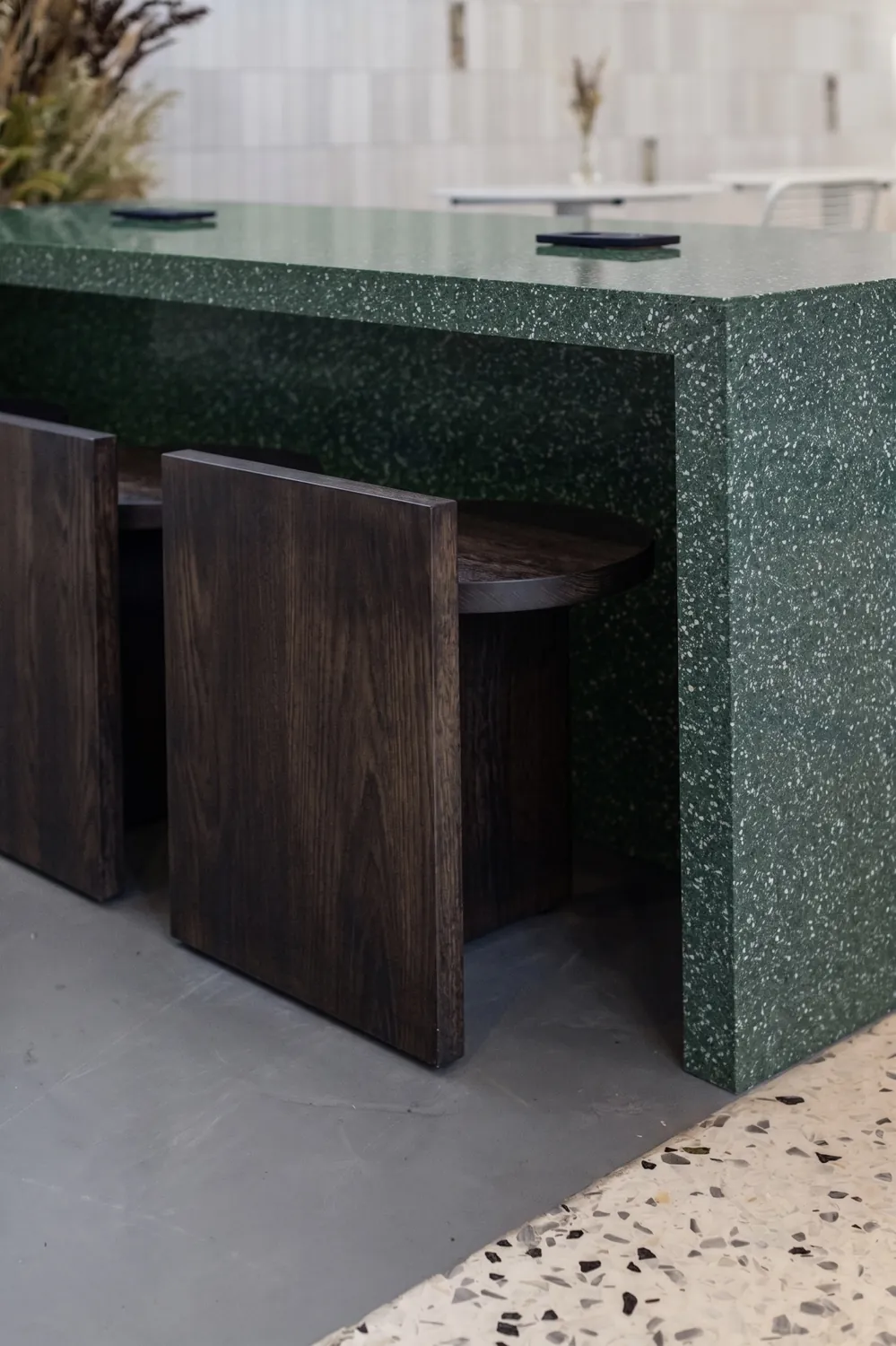 Mesa de terrazo verde