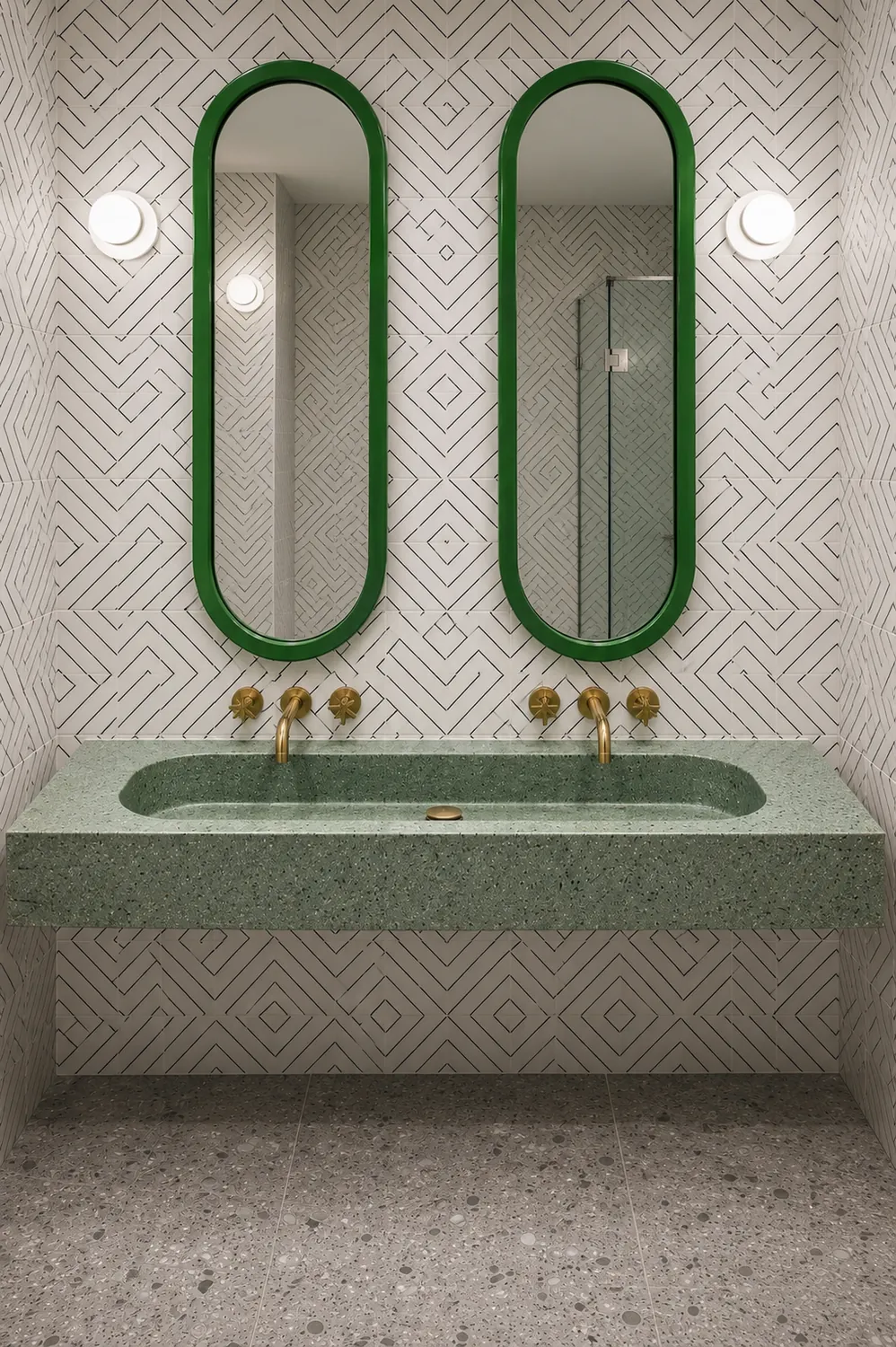 Vasque double en terrazzo vert suspendue au mur
