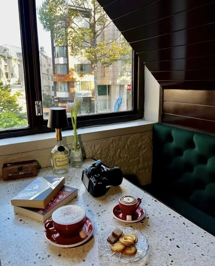 mesas de terrazzo para cadena de restaurantes de Mosaics Torra